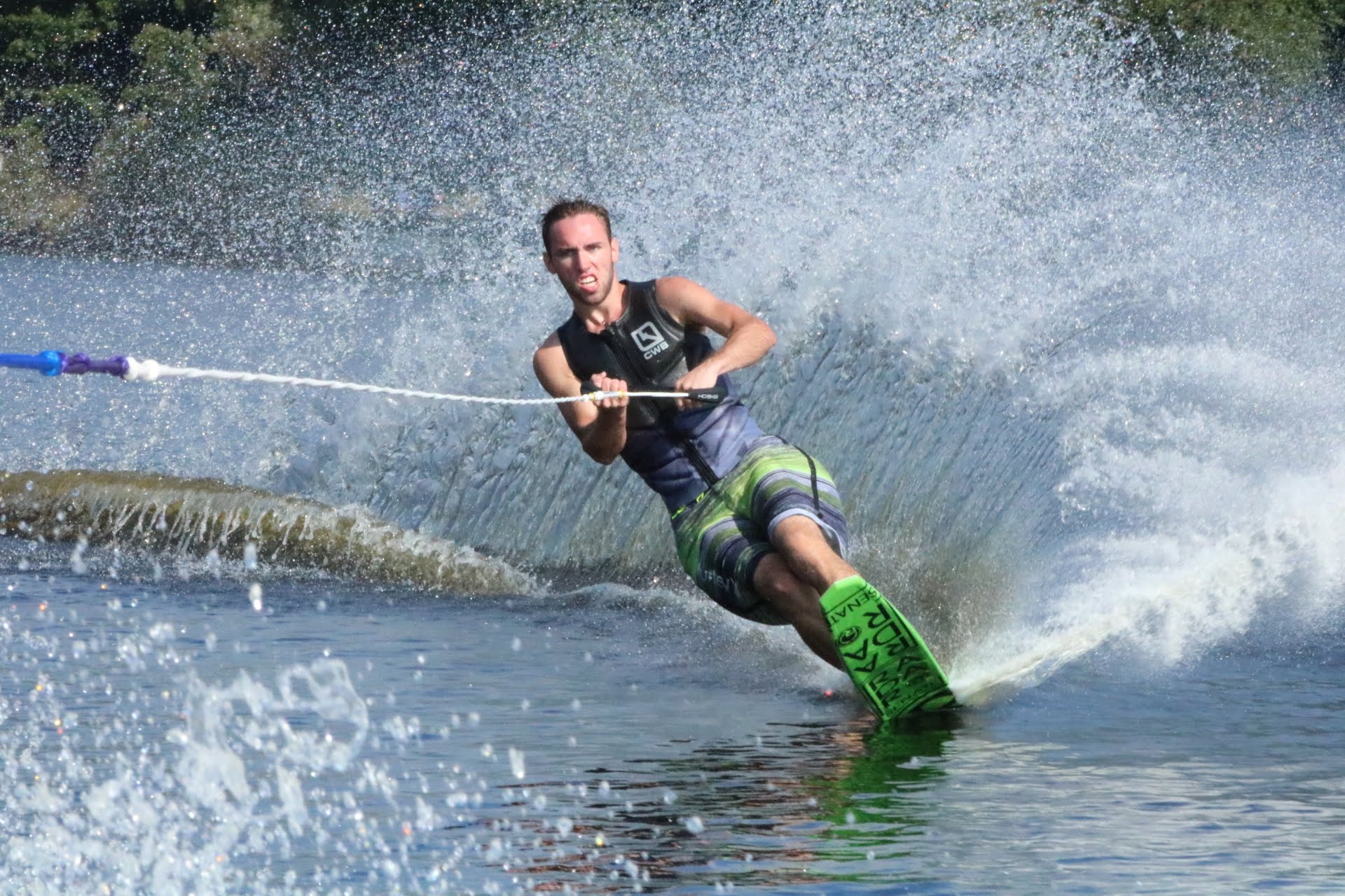 man slalom skiing